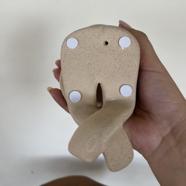 Vaso Boneco Sentado Cerâmica - Image 3